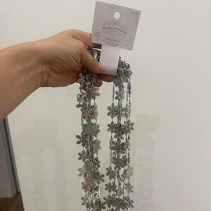 WonderShop Silver Snowflake Garland NWT 18’